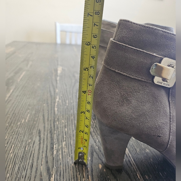 Anne Klein Brown Side Zip Boot Heel Size 7 Booties Shoe Leather Upper - Picture 5 of 13